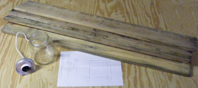 pallet wood ready to make a lamp post.