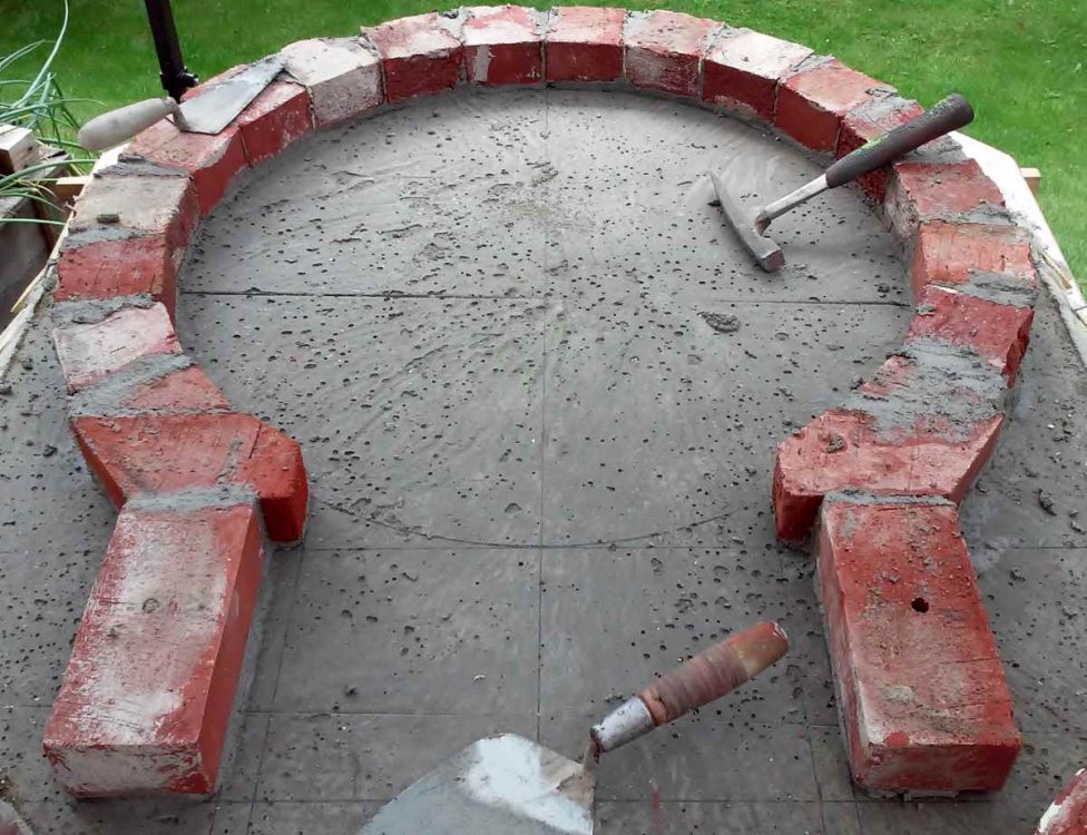 setting out dome of pizza oven