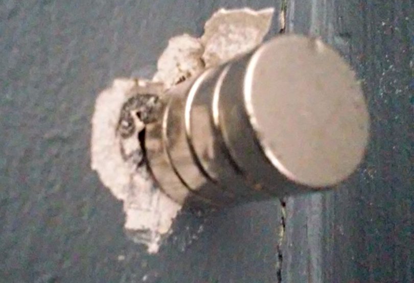 mark all drywall screws before remove drywall