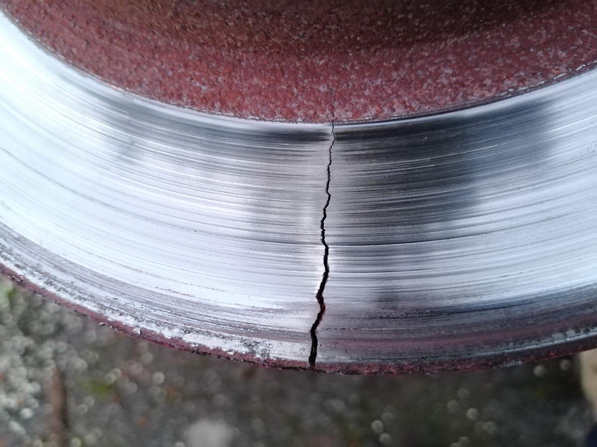 cracked brake disk